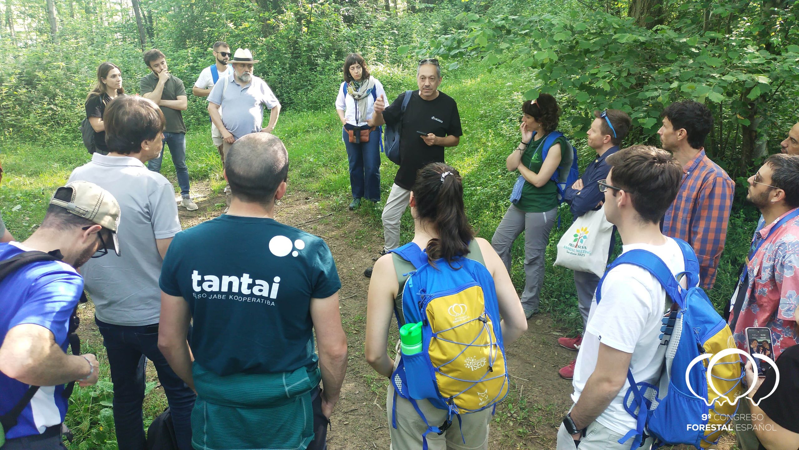 Udaran Maderas Siero enpresaren basoetara egindago bisitan